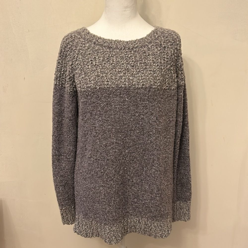 Fate purple fuzzy long sleeve sweater Size L EUC - Picture 5 of 9